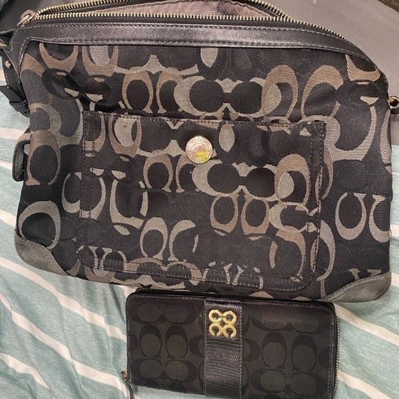 FINAL PRICE 💚Coach Chelsea Optic Signature Large Hobo Shoulder Bag Black/Grey - Picture 10 of 11